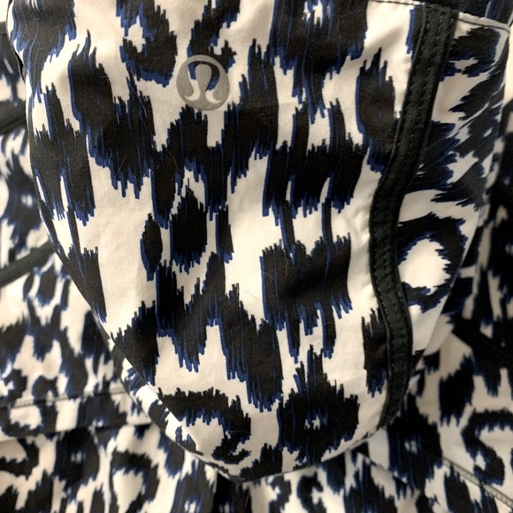 Rare Lululemon Downtime Jacket in Sprinkler Ikat Print (Size 8) - Picture 12 of 12